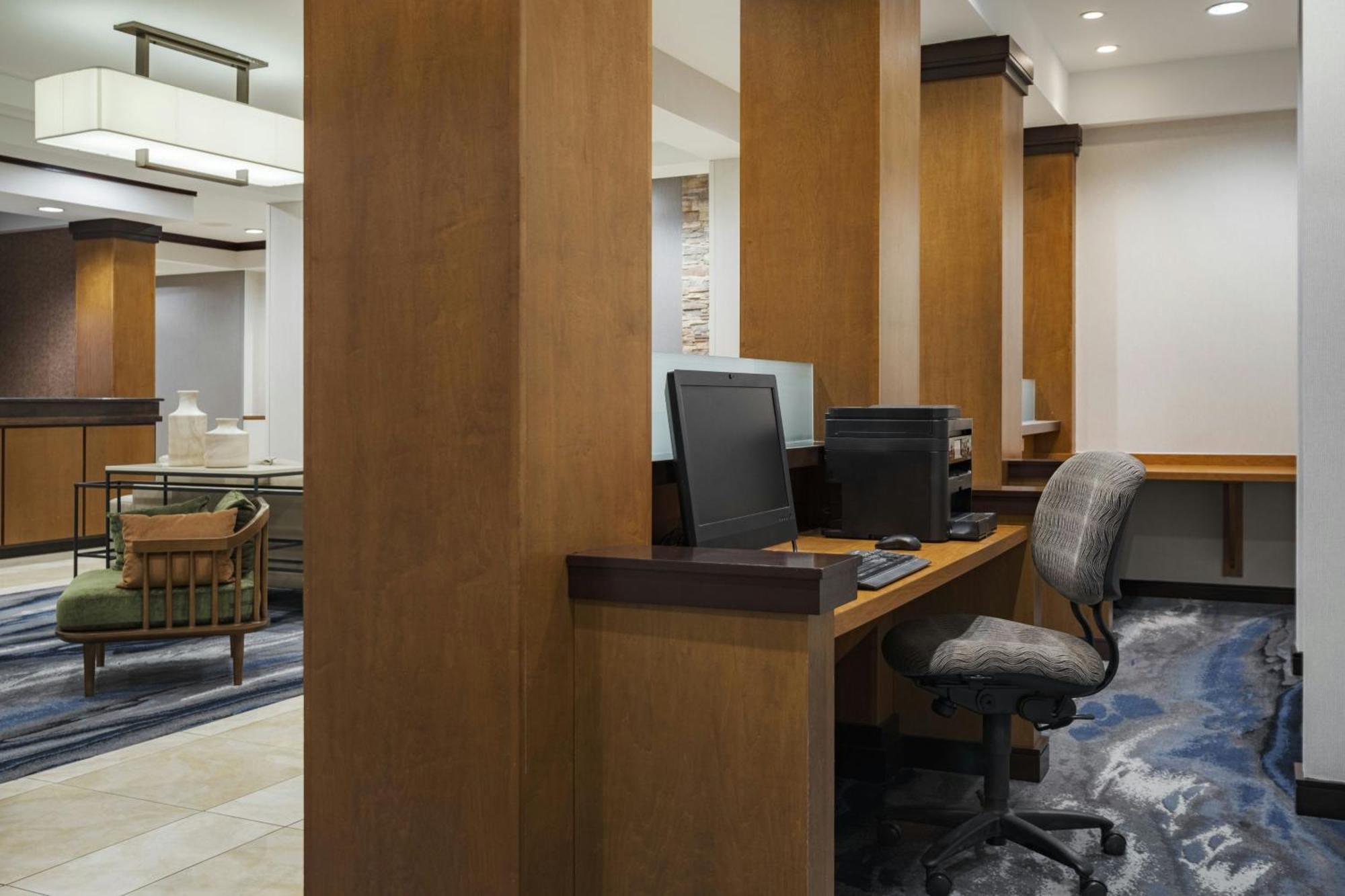 Fairfield Inn & Suites Louisville East Екстериор снимка
