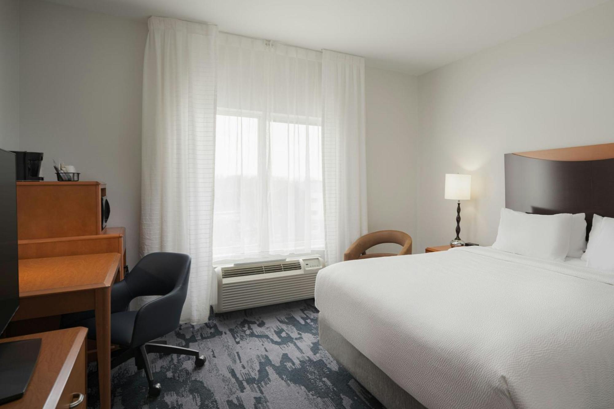 Fairfield Inn & Suites Louisville East Екстериор снимка