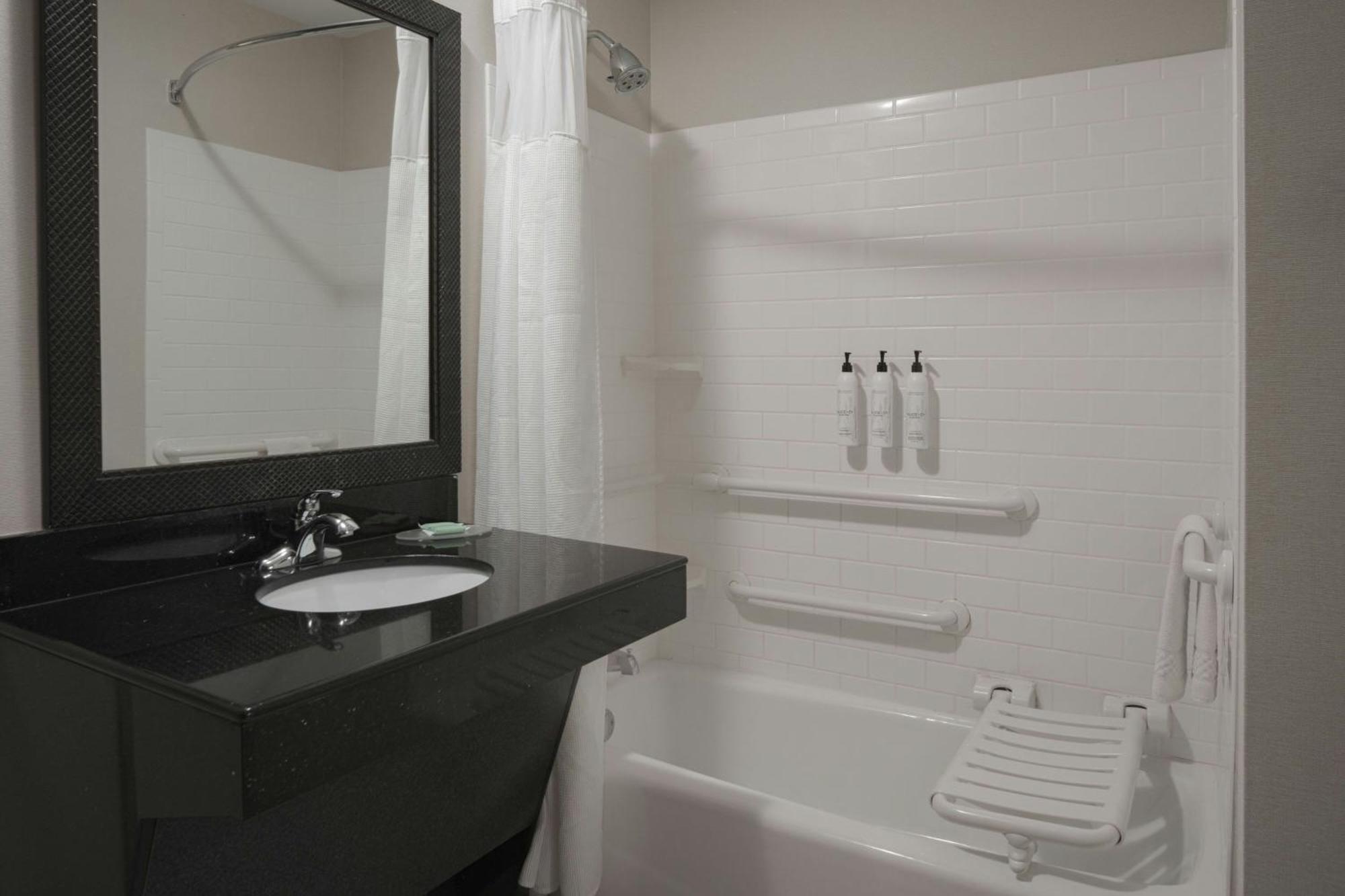 Fairfield Inn & Suites Louisville East Екстериор снимка