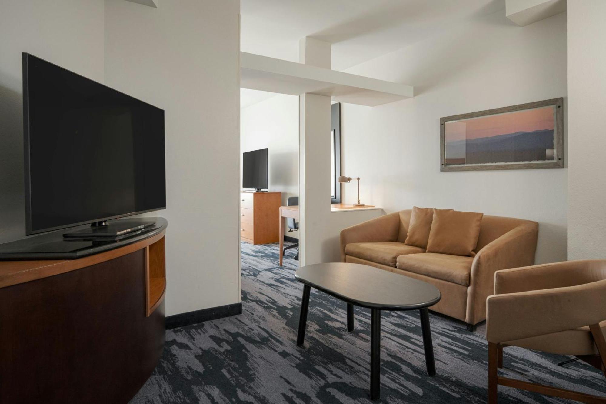 Fairfield Inn & Suites Louisville East Екстериор снимка