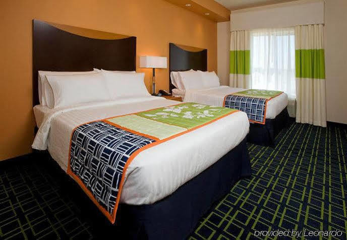Fairfield Inn & Suites Louisville East Екстериор снимка